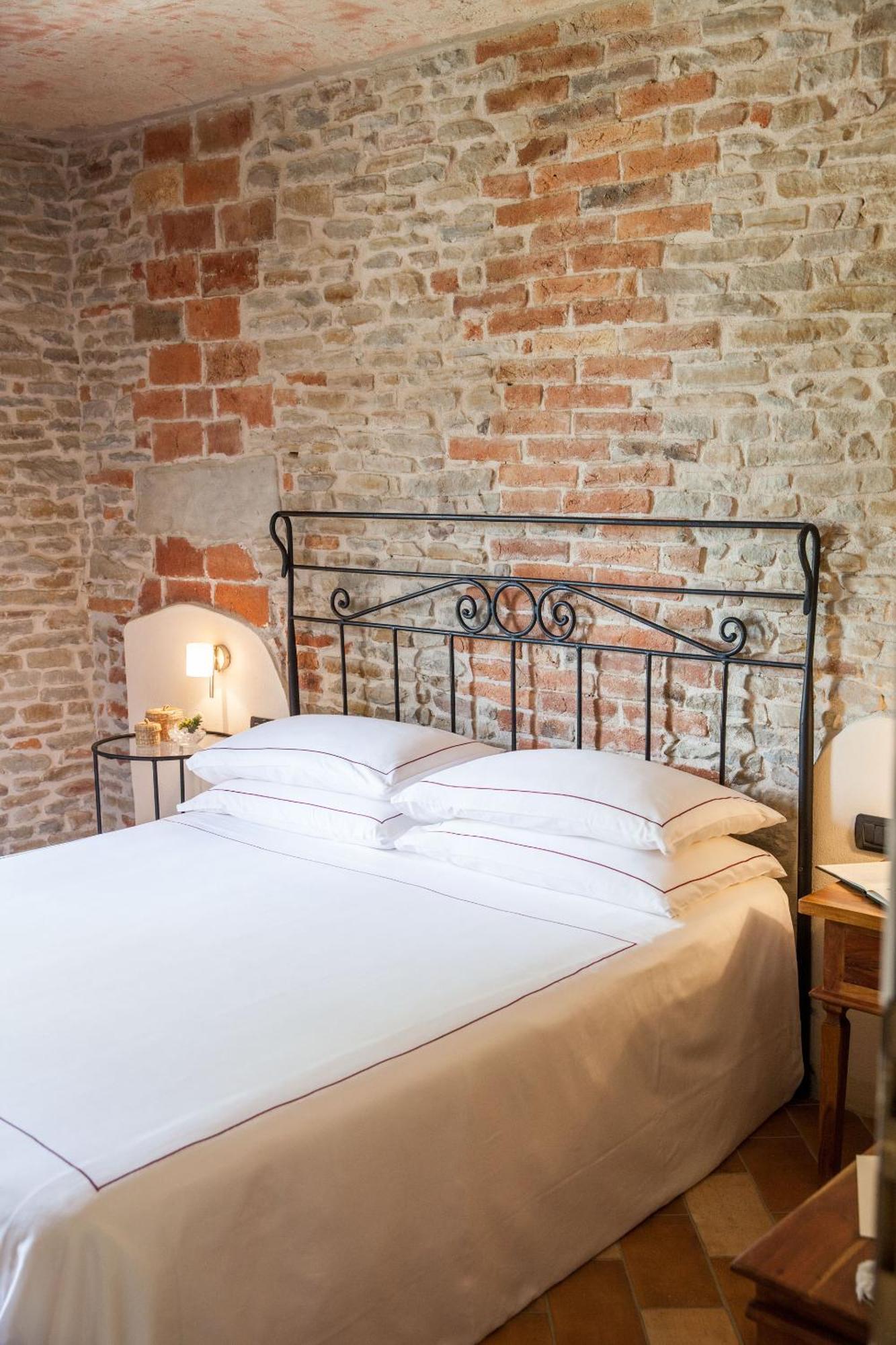 Hotel Relais Montemarino Borgomale Zewnętrze zdjęcie